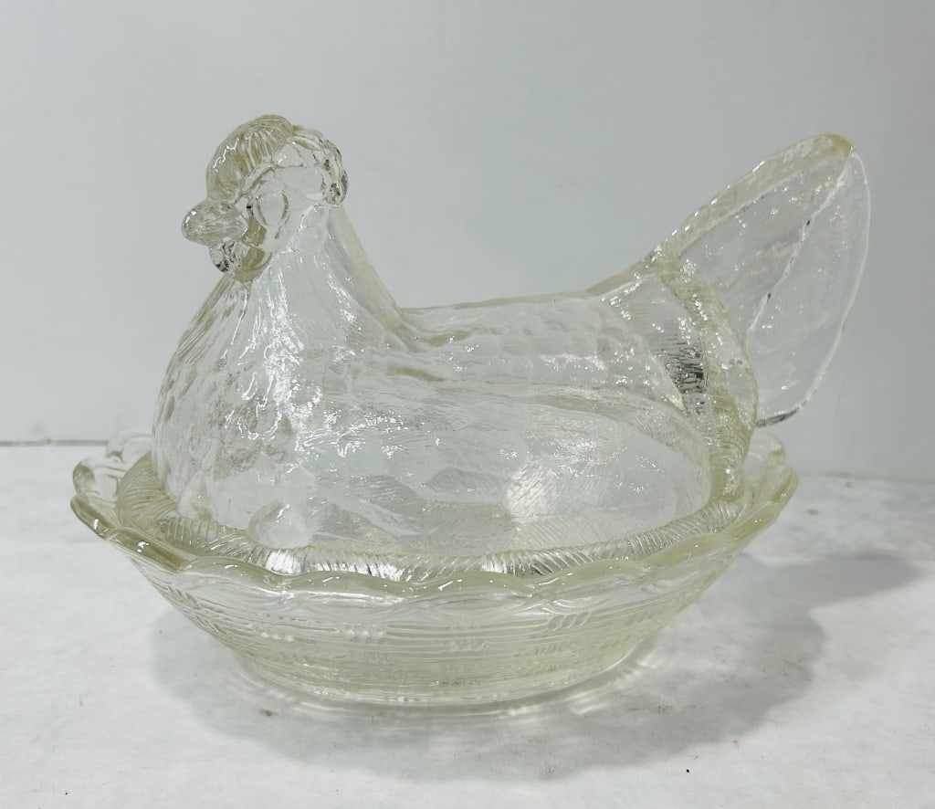 Fenton Clear Pressed Glass Hen on Nest Covered Dish (1 of 7)