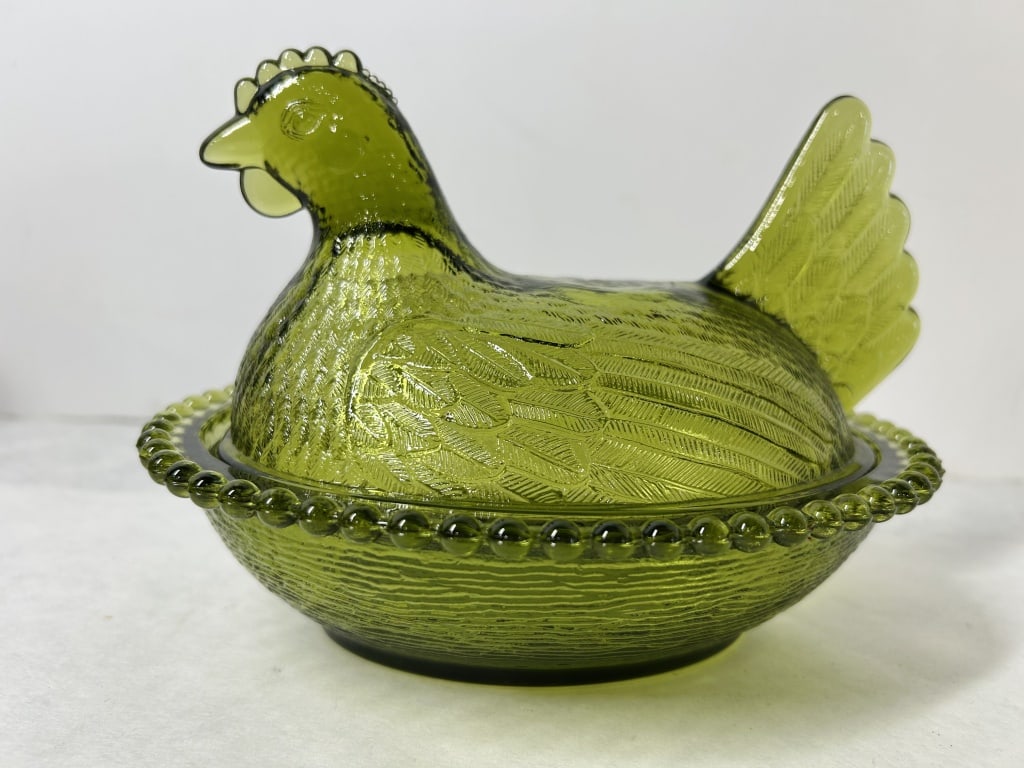 Vintage Olive Green Glass Hen on Nest Covered Dish Indiana Glass (1 of 5)