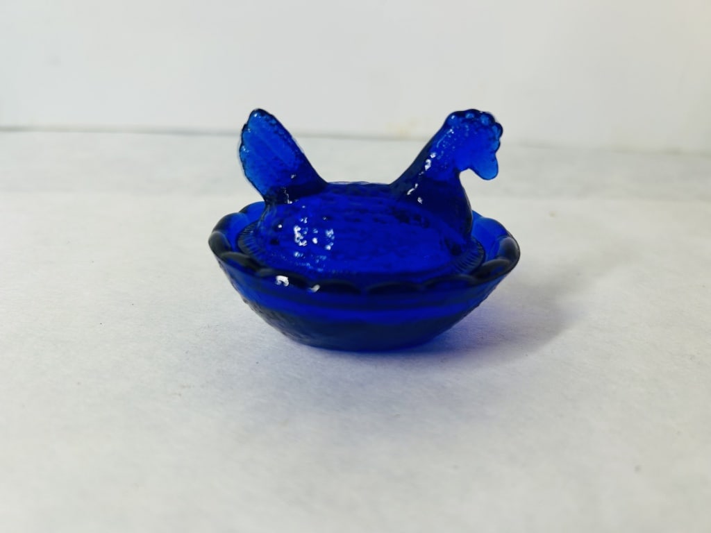 Miniature Cobalt Blue Pressed Glass Hen on a Nest Salt Cellar (1 of 2)