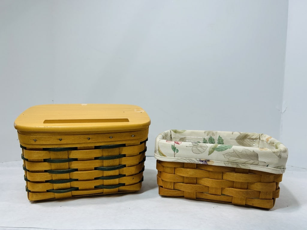 A Pair of Hand-Woven Wooden Splint Baskets, Attributed to Longaberger (1 of 4)