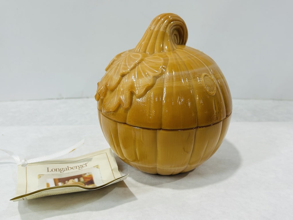 Longaberger Caramel Opaque Glass Lidded Pumpkin Dish (1 of 5)