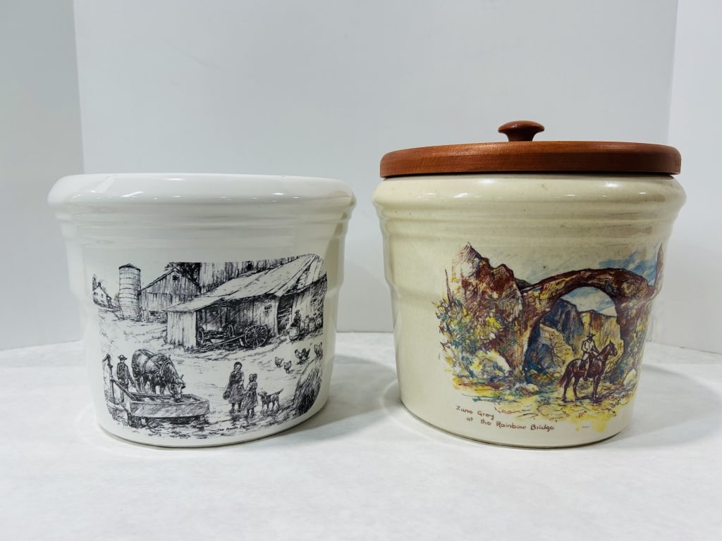 A Pair of Zanesville Stoneware Crocks with Artwork by Leslie Cope (1 of 7)