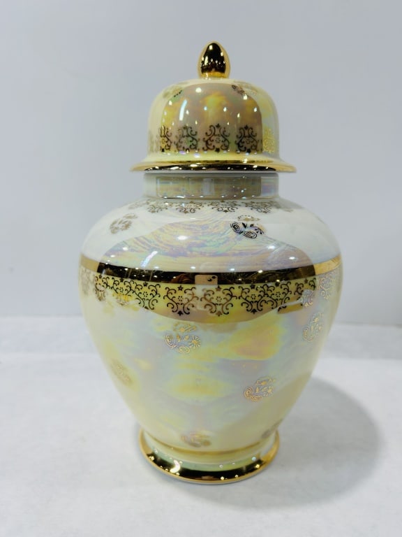 Iridescent Lusterware Porcelain Ginger Jar Attributed to Kudo Toki (1 of 4)