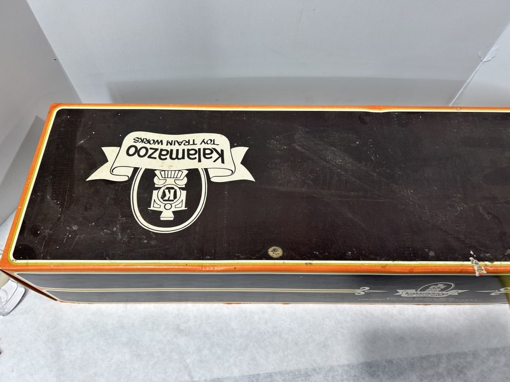 Kalamazoo Toy Train Works G-Scale Denver & Rio Grande Western Locomotive and Tender with Box (1 of 4)