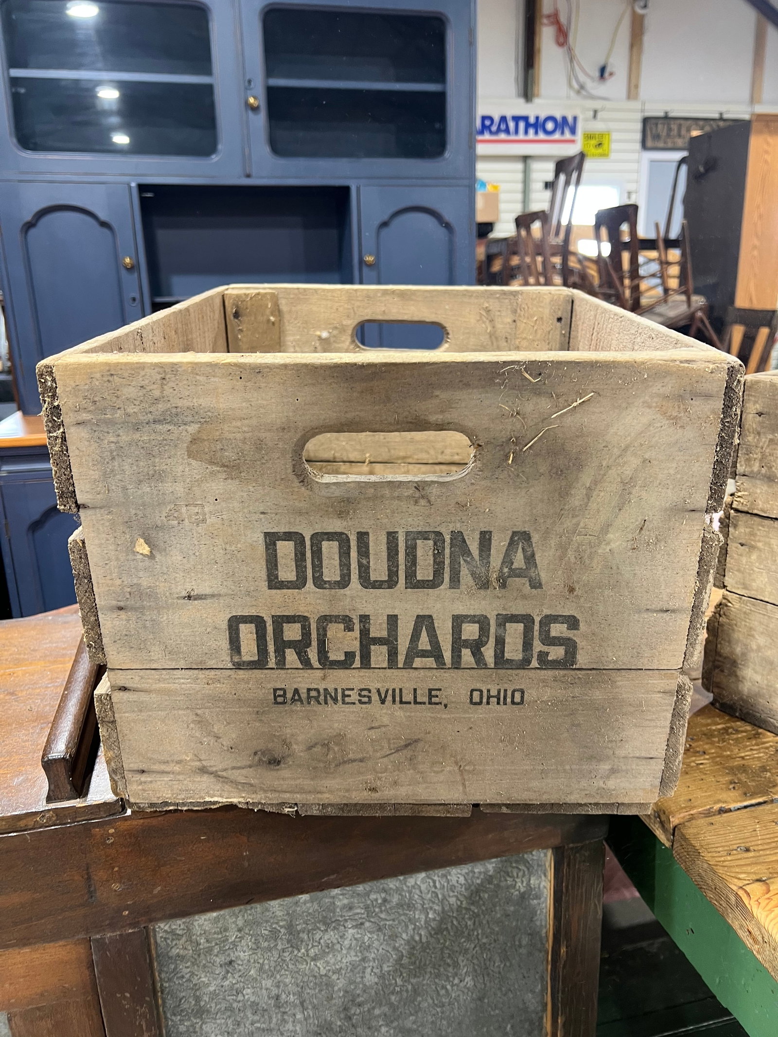 DOUDNA ORCHARDS APPLE CRATE (1 of 5)