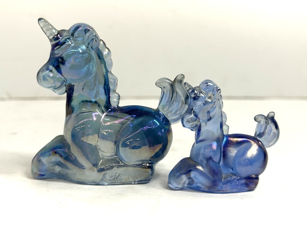 BOYD BLUE GLASS UNICORNS LATE 20TH CENTURY (1 of 5)