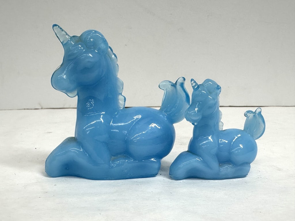 BOYD SKY BLUE UNICORN FIGURINES BOYD (1 of 5)