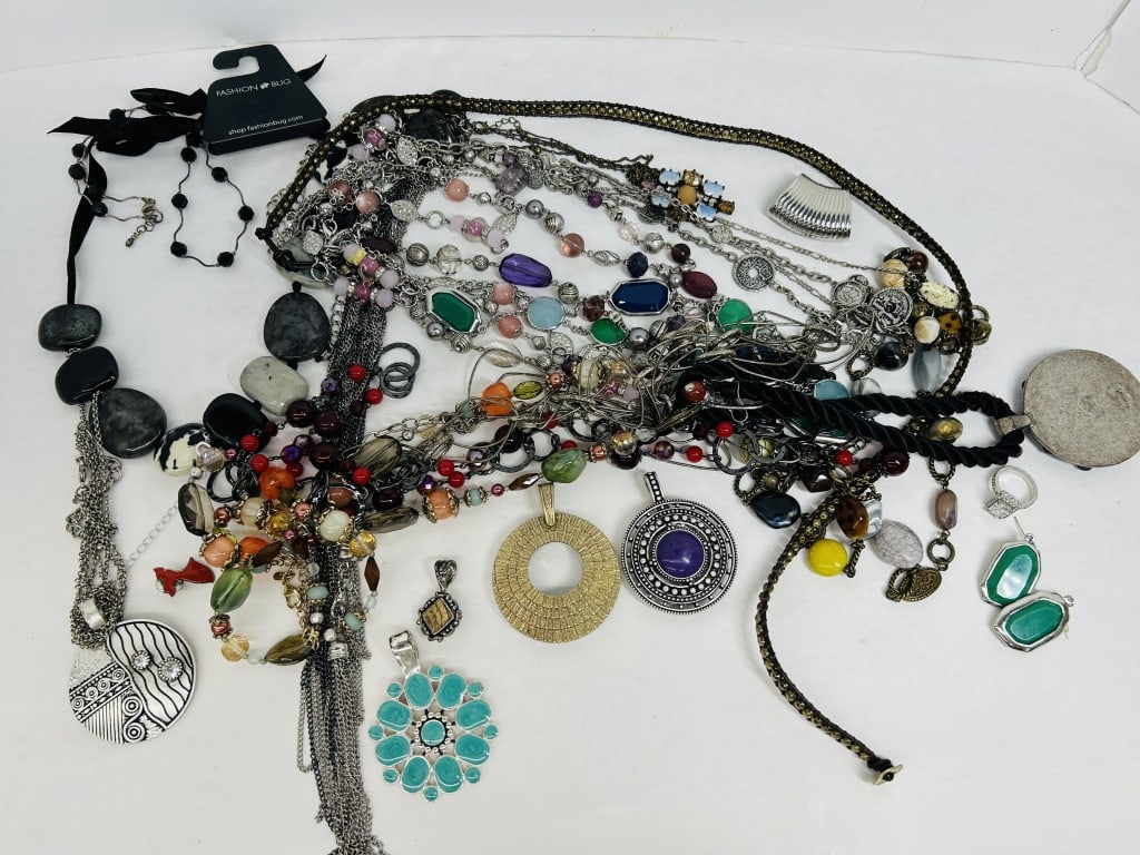 CHICO'S AND MIXED MEDIA JEWELRY, MODERN (1 of 6)