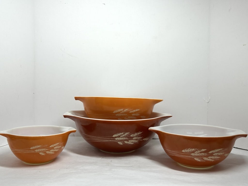 PYREX AUTUMN HARVEST CINDERELLA BOWLS, 1980 (1 of 12)