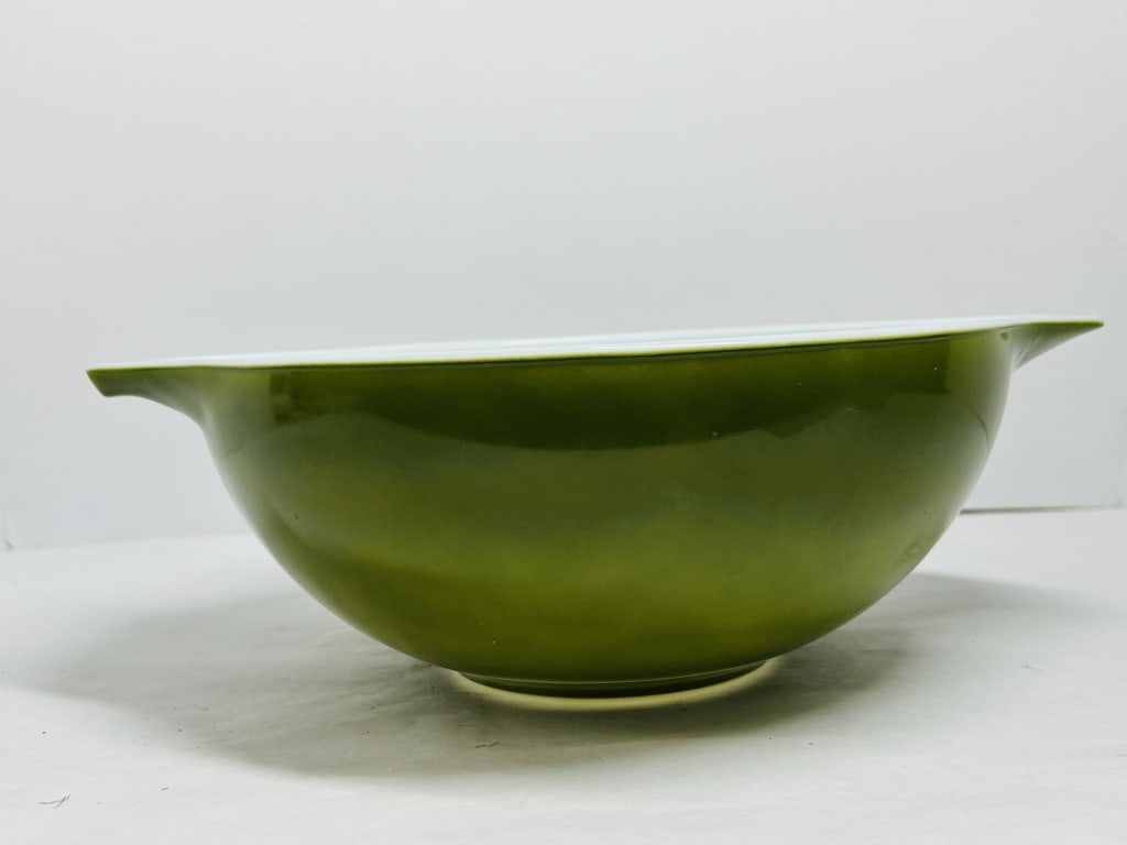 PYREX AVOCADO GLASS BOWL, CIRCA 1970 (1 of 3)