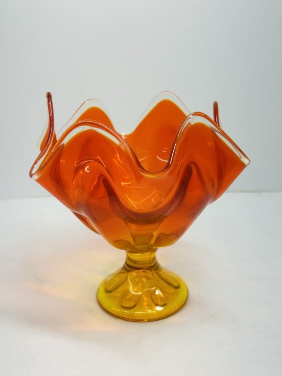 VIKING AMBERINA GLASS BOWL, C. 1960 (1 of 4)