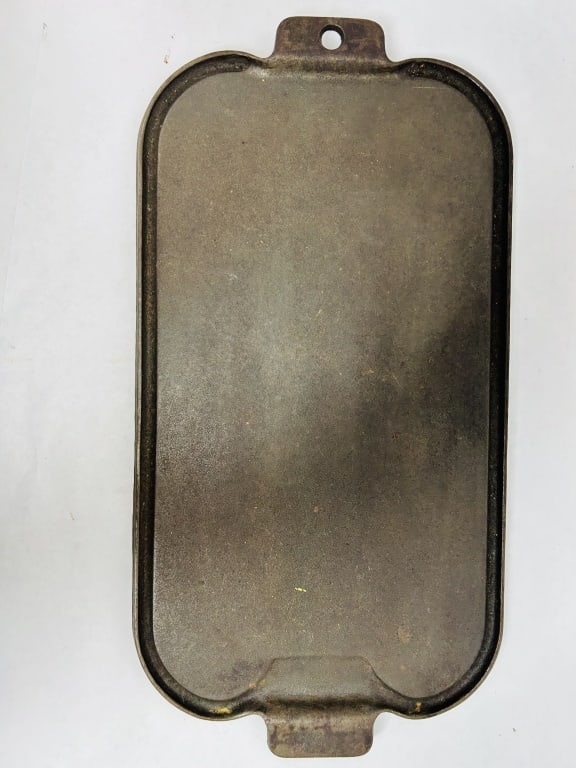 WAGNER CAST IRON GRIDDLE, 1991 (1 of 2)