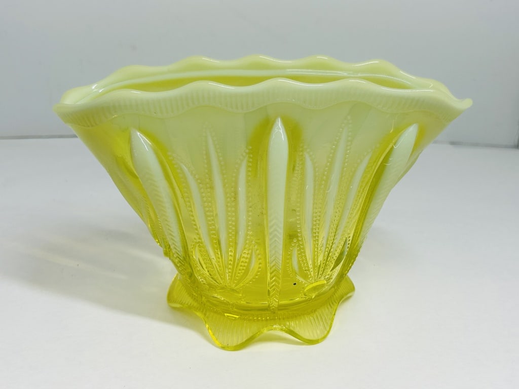 JEFFERSON URANIUM GLASS BOWL, 1905 (1 of 5)