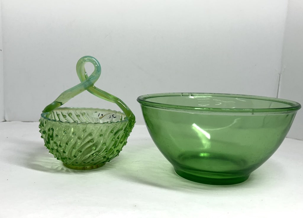 TWO PIECES GREEN URANIUM GLASS (1 of 8)
