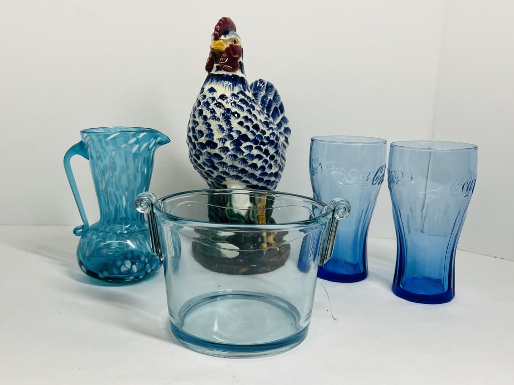 VARIOUS, DECORATIVE CERAMICS AND GLASS, 20TH CENTURY (1 of 9)