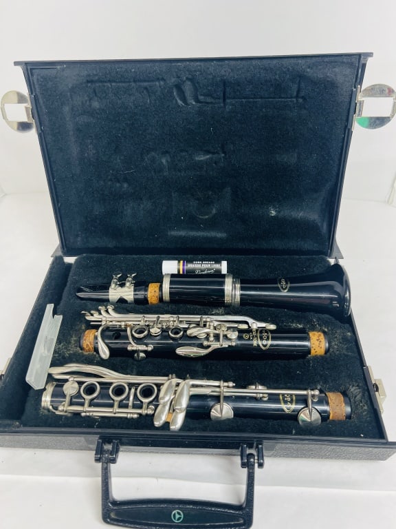 VITO RESO-TONE COMPOSITE CLARINET (1 of 2)