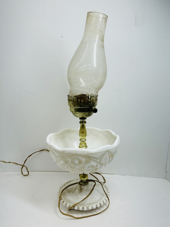 MCKEE MILK GLASS LAMP, MID-20TH CENTURY (1 of 4)