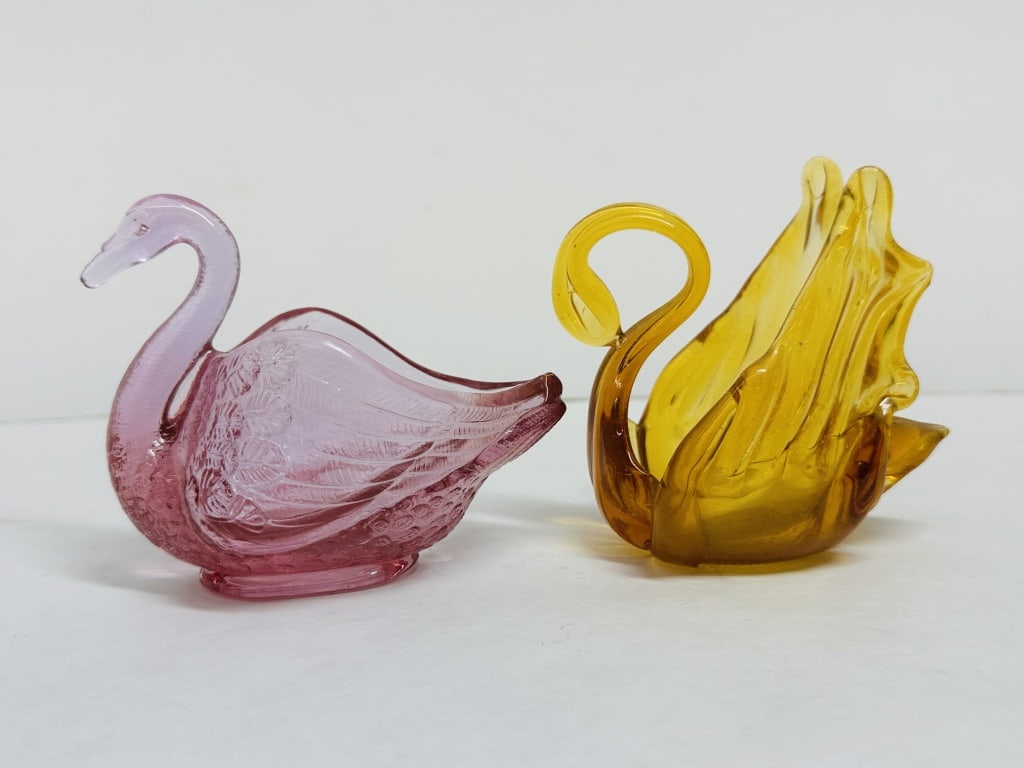 FENTON AND AMBER GLASS SWANS, 1999 (1 of 7)