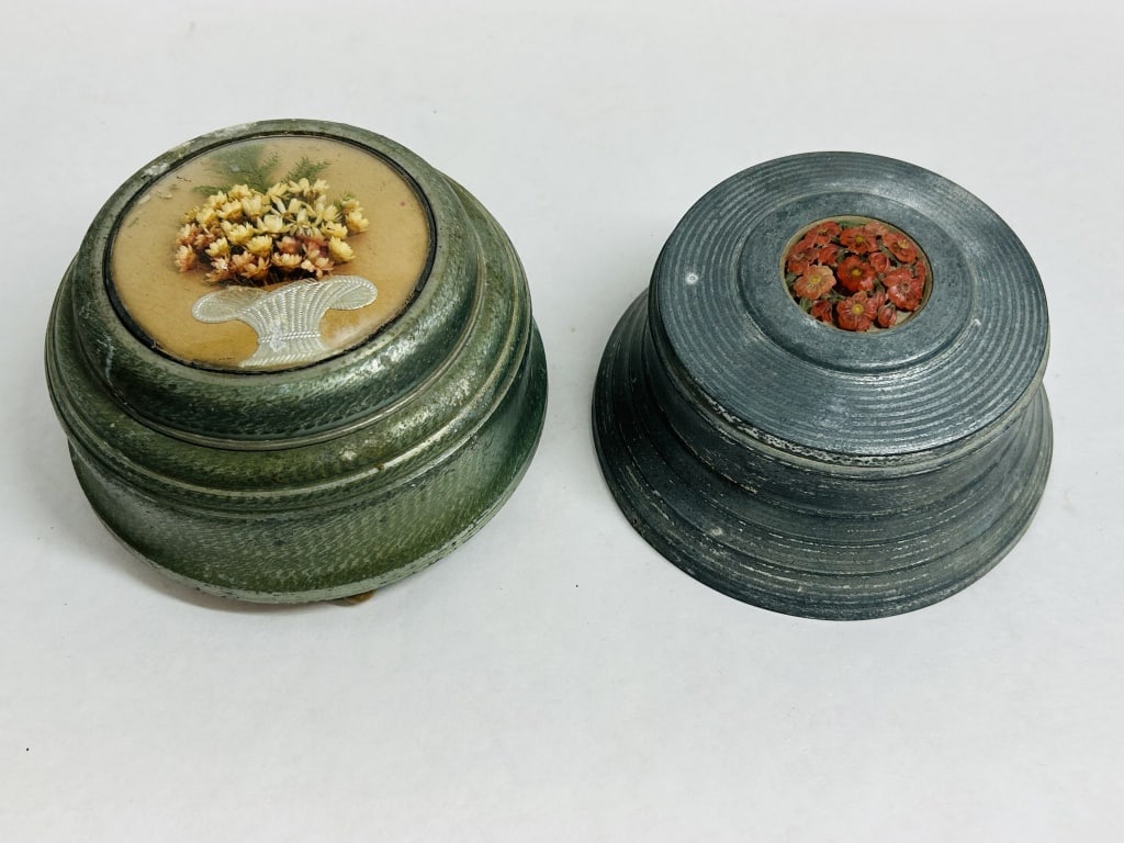 TWO MUSICAL ALUMINUM POWDER BOXES MID-20TH CENTURY (1 of 4)