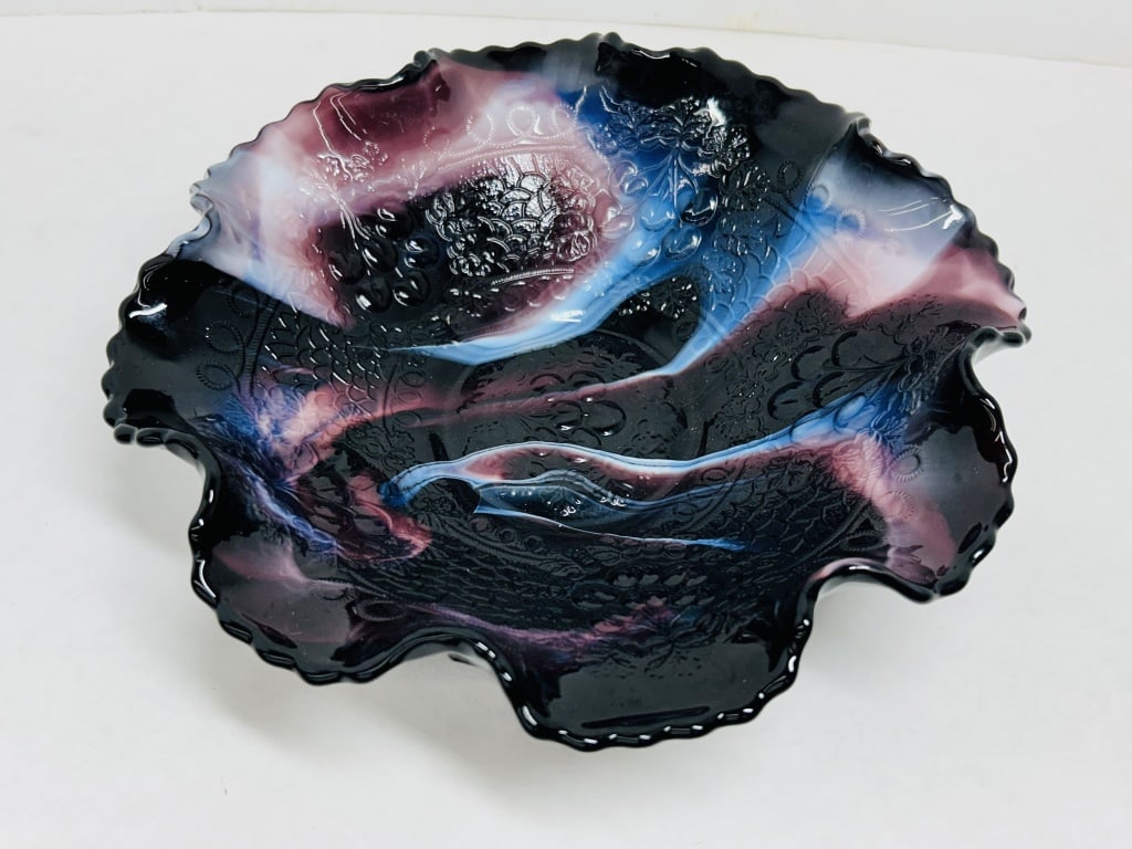 FENTON NORTHERN LIGHTS SLAG GLASS BOWL, 1980S (1 of 4)