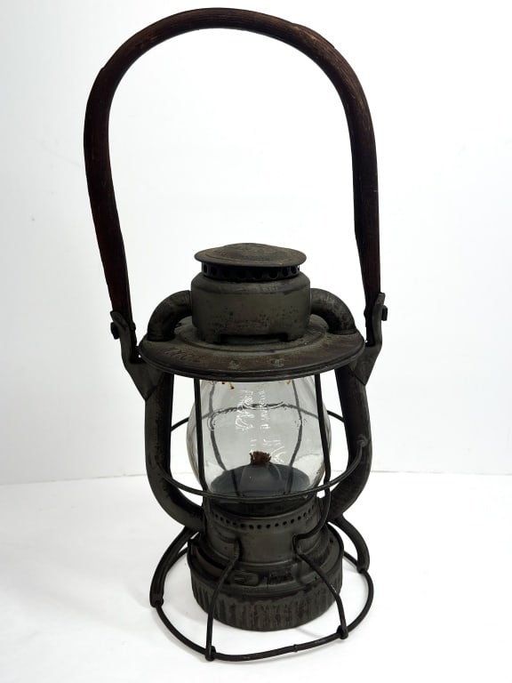 Adlake Kero New York Central Lines Railroad Lantern (1 of 5)