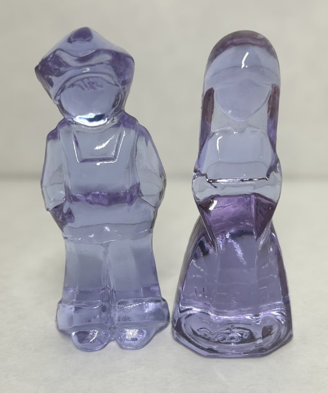 MOSSER PAIR OF LAVENDER GLASS JENNY AND JOSH (1 of 7)
