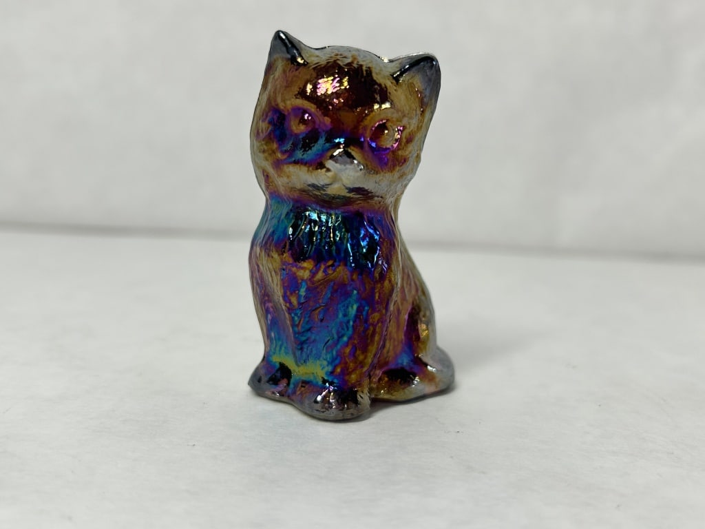 BOYD MISS COTTON IRIDESCENT CARNIVAL GLASS CAT (1 of 5)