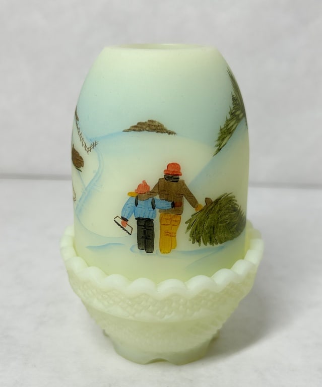 FENTON CUSTARD GLASS FAIRY LAMP, 1982 (1 of 8)