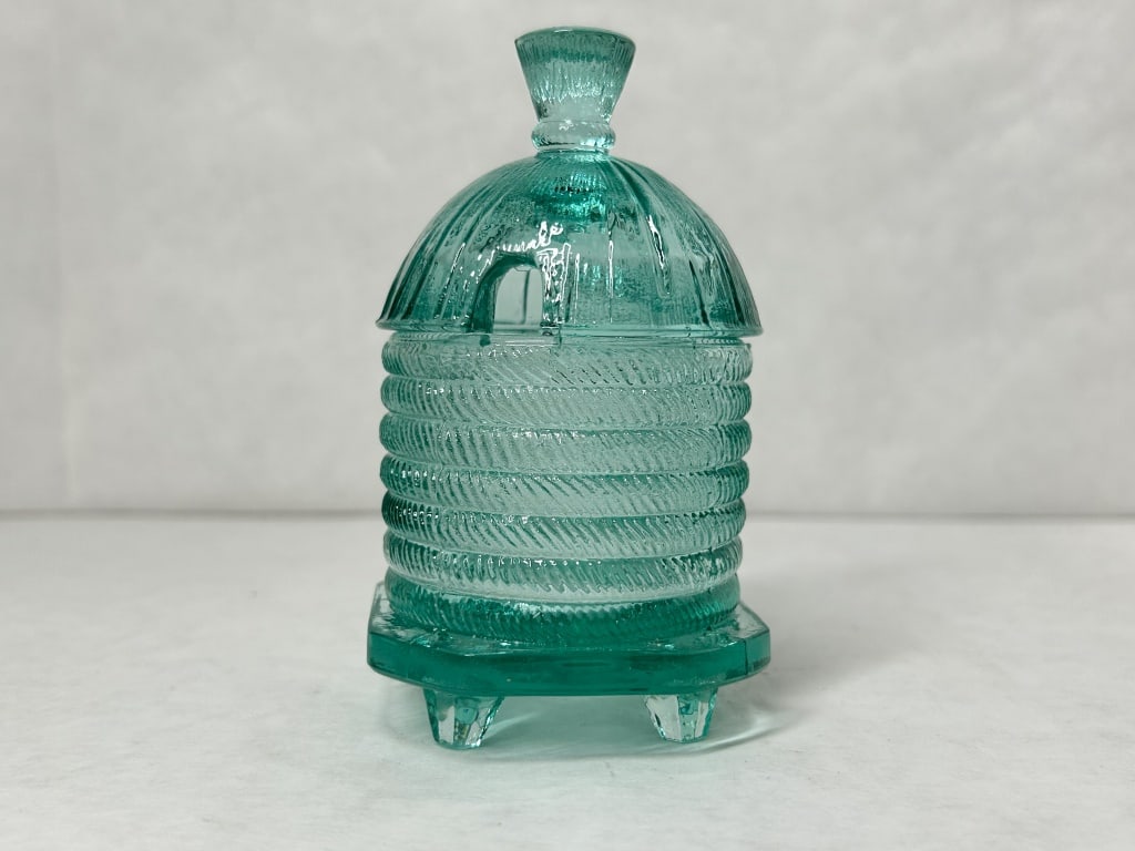 AQUA URANIUM GLASS BEEHIVE POT WILKERSON (1 of 8)