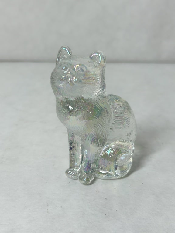 MOSSER SITTING CAT IRIDESCENT GLASS SITTING CAT FIGURINE (1 of 6)