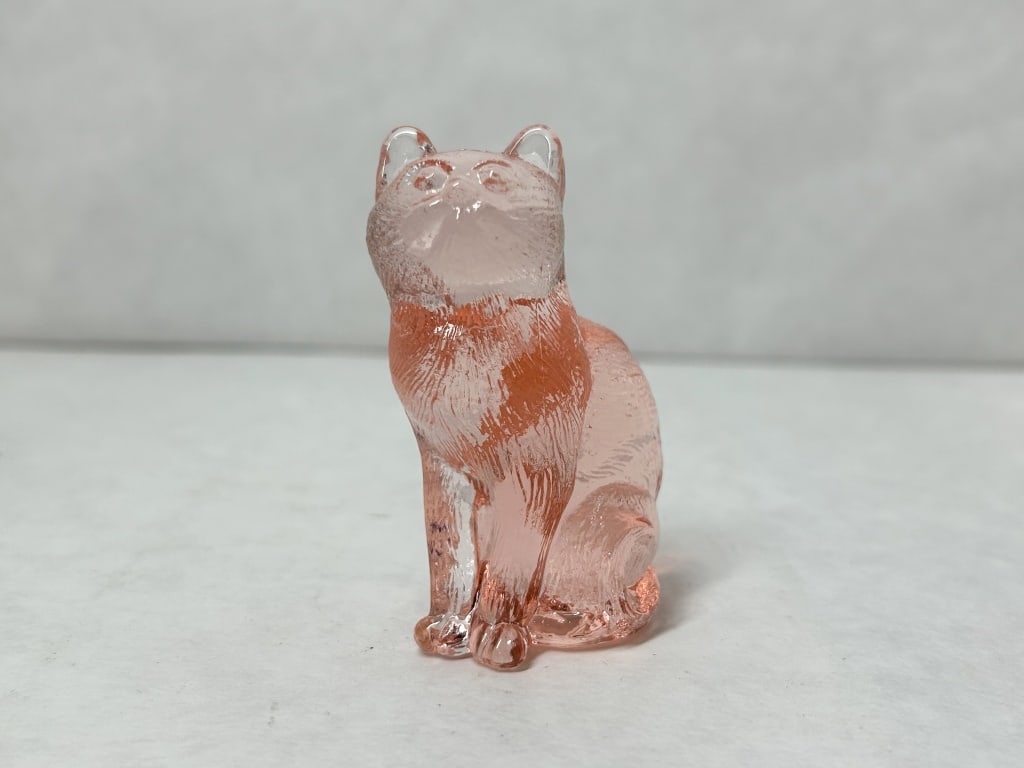 MOSSER PINK SITTING CAT (1 of 7)