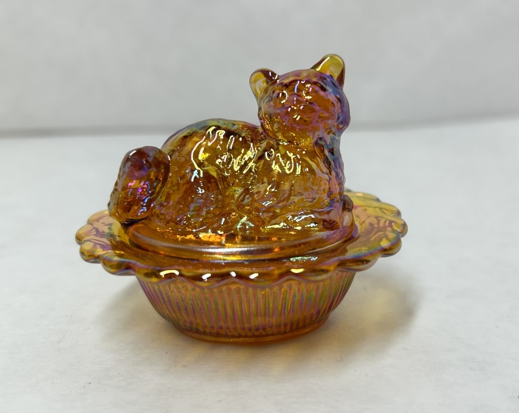 MOSSER CARNIVAL GLASS CAT SALT (1 of 7)