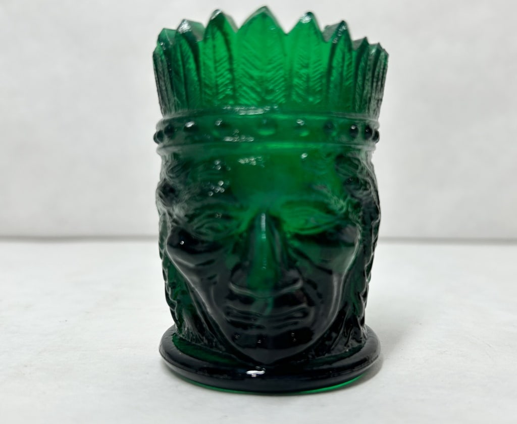 GREEN GLASS NATIVE AMERICAN TOOTHPICK HOLDER (1 of 5)