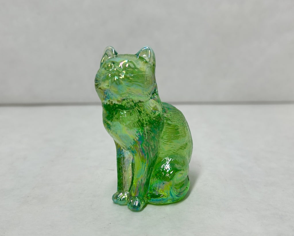 MOSSER IRIDESCENT GREEN GLASS SITTING CAT (1 of 5)