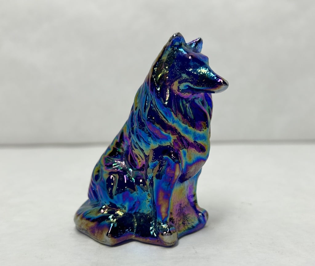 MOSSER CARNIVAL GLASS COLLIE FIGURINE, 20TH CENTURY (1 of 5)