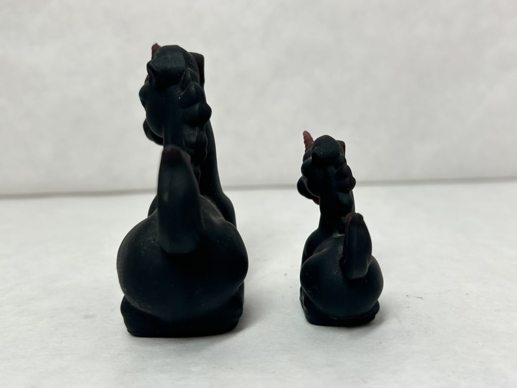 BOYD BLACK RUBY GLASS UNICORNS - 5