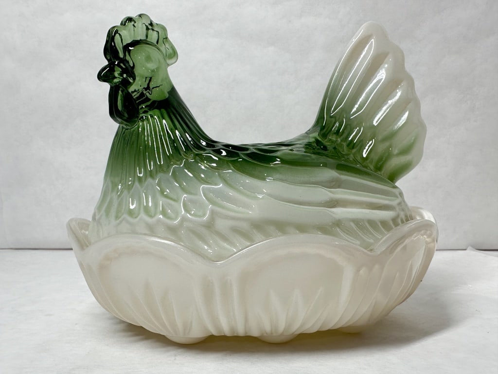 VINTAGE JADE SLAG EGG SERVER, C. 1980: Hon