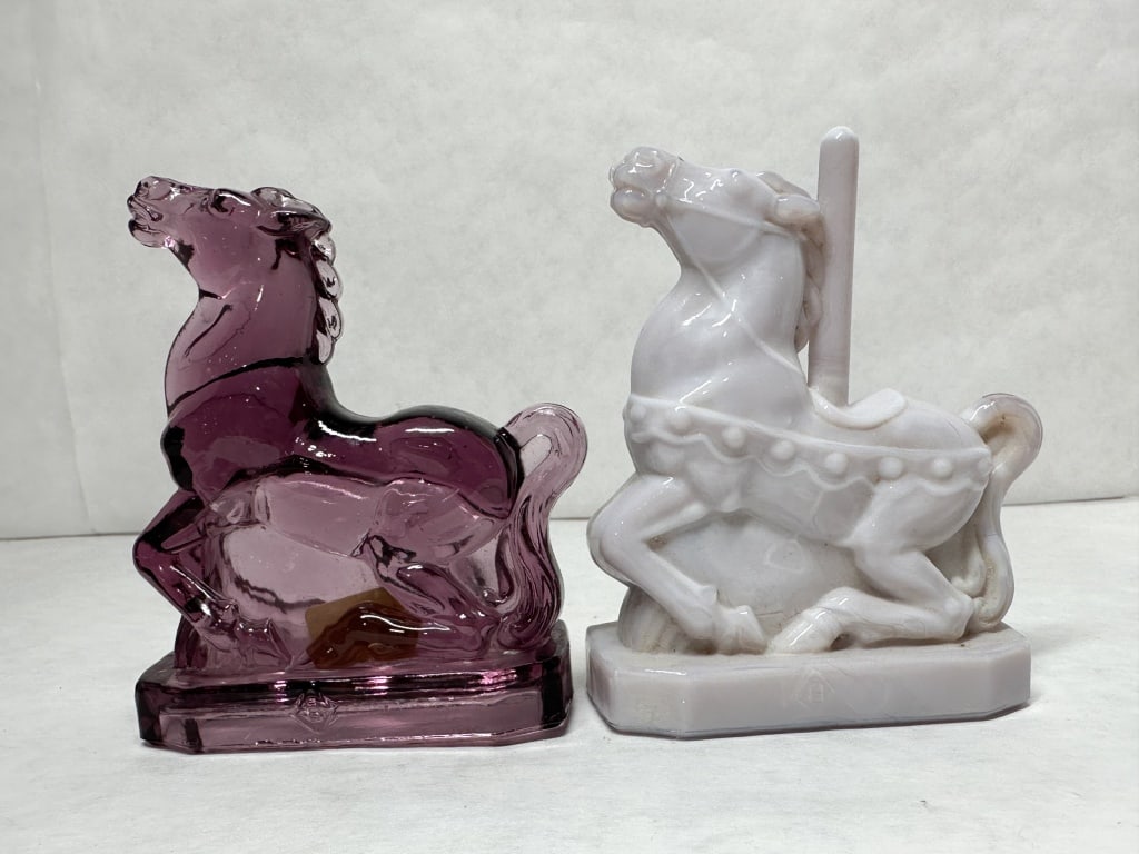 BOYD CAROUSEL HORSE PAIR PURPLE (1 of 5)