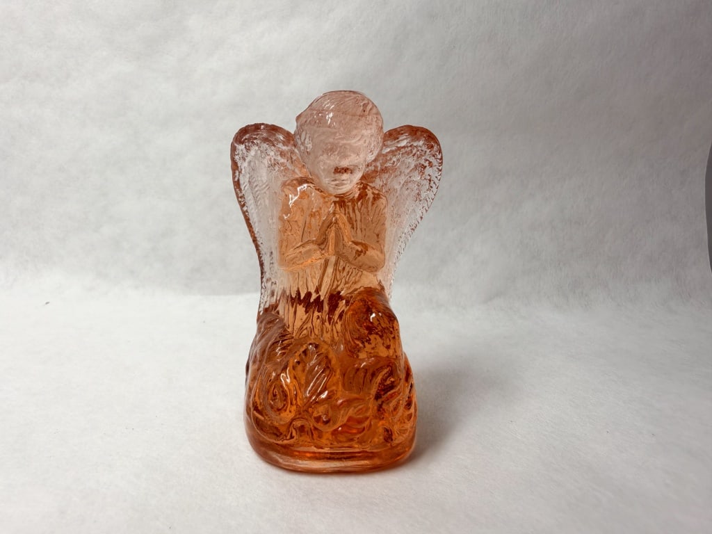BOYD PEACH URANIUM GLASS ANGEL (1 of 7)