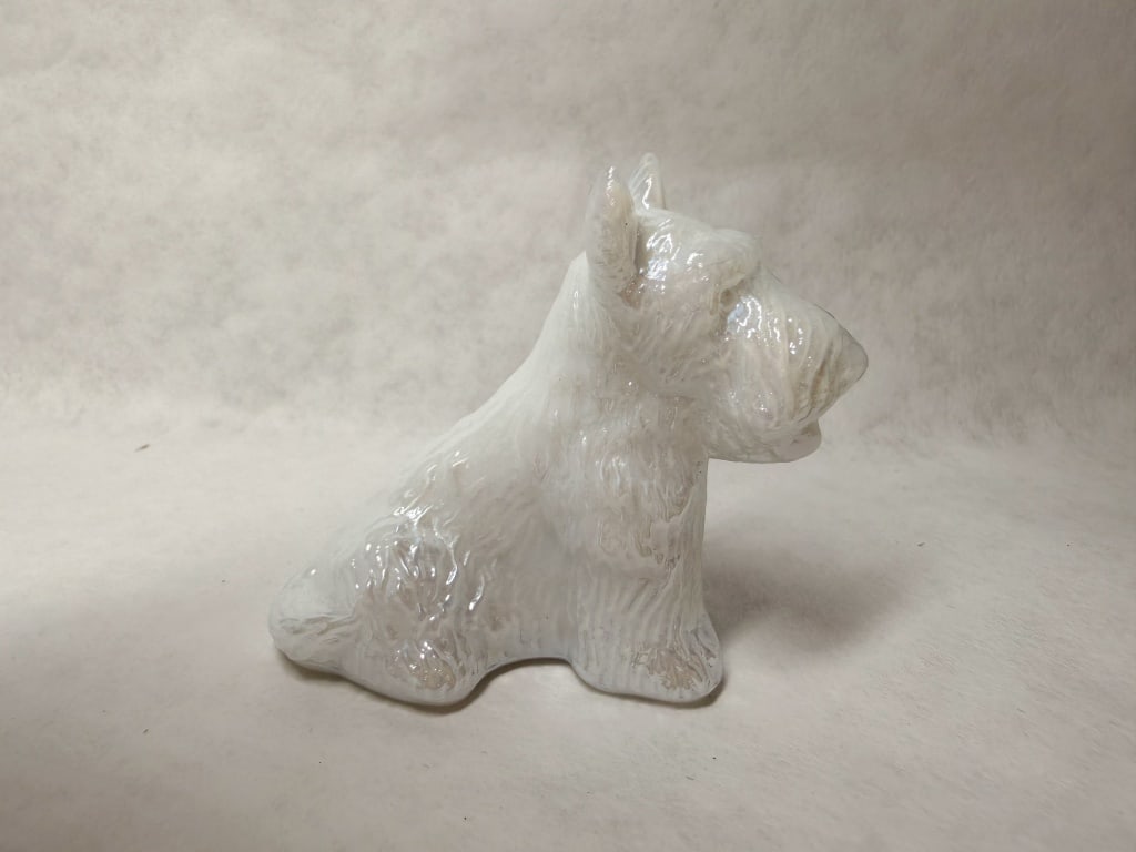 BOYD IRIDESCENT MILK GLASS SCOTTIE, 1970: .