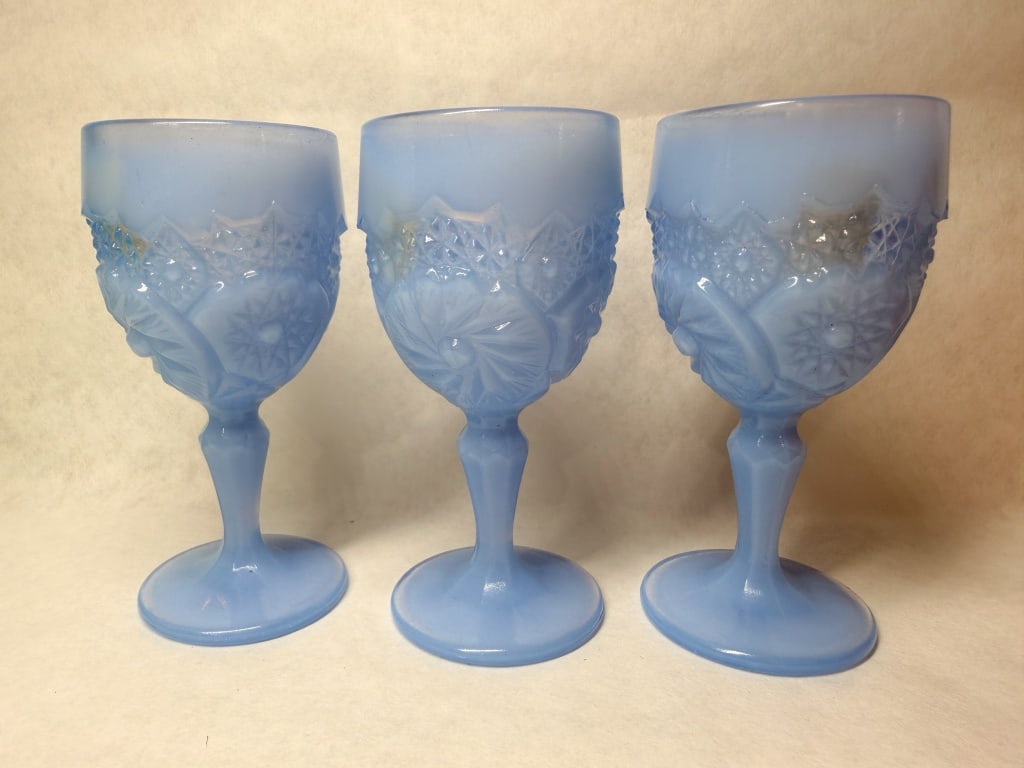 BOYD LAVENDER GOBLETS: .