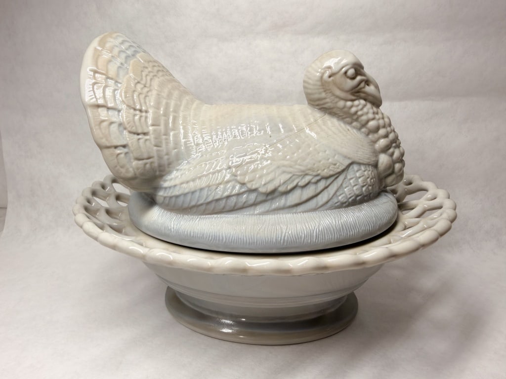 MOSSER MARBLE GLASS SLAG TURKEY DISH: .