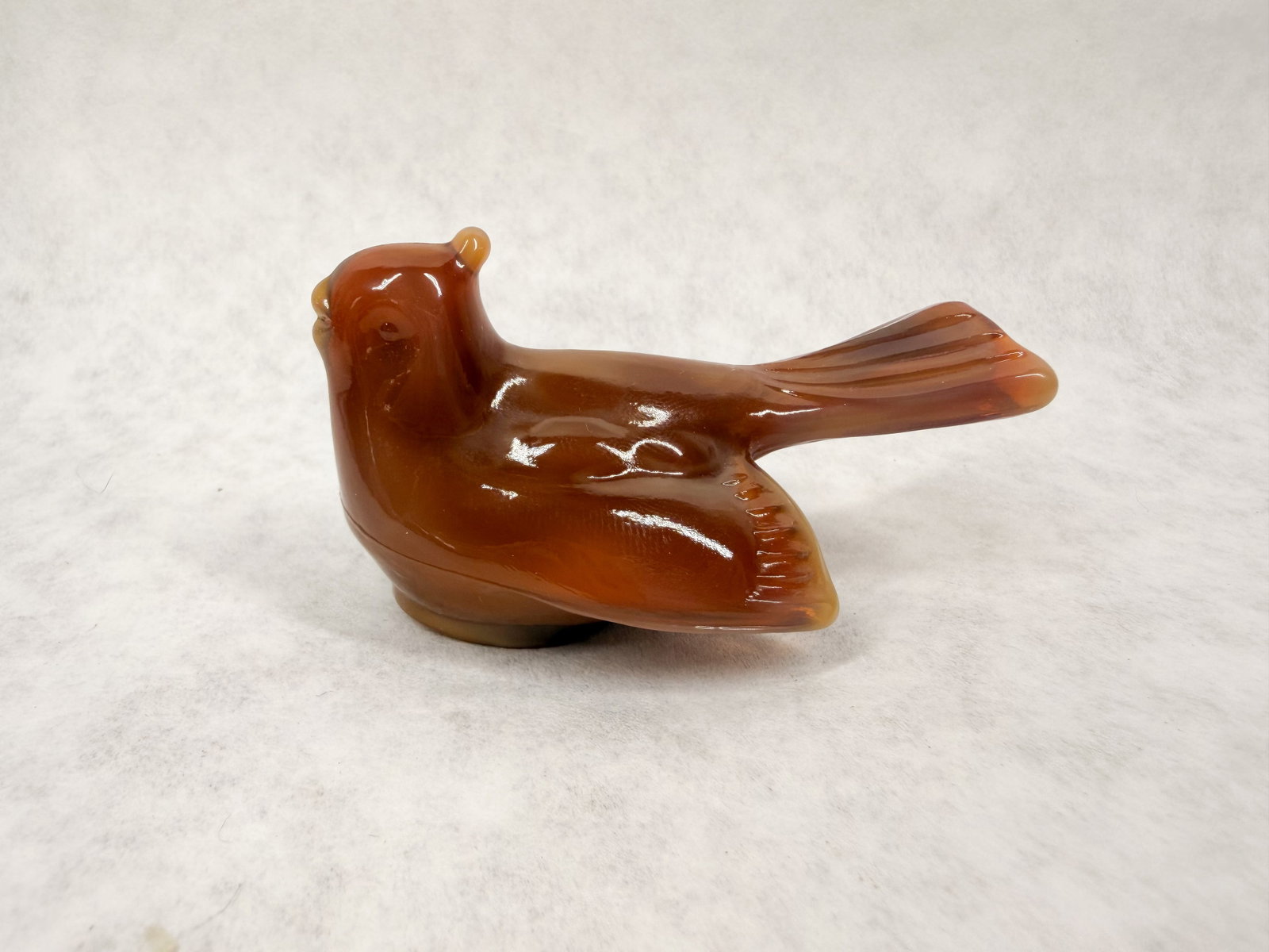 MOSSER CARAMEL SLAG GLASS BIRD (1 of 6)