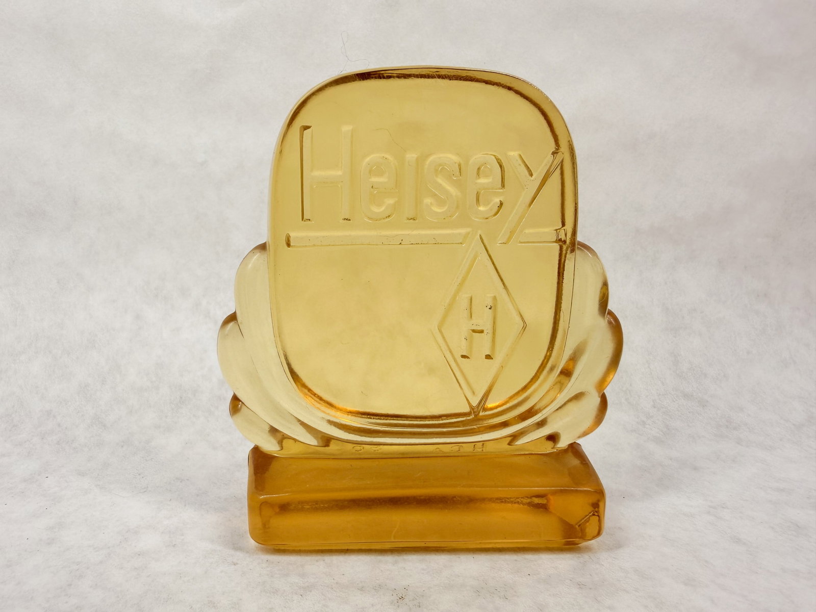 HCA HEISEY AMBER GLASS SIGN 1986 (1 of 4)