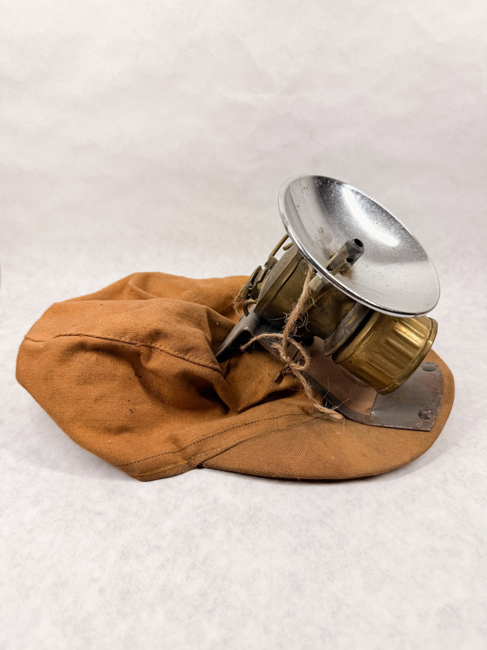 MINER CAP AND CARBIDE LAMP (1 of 3)