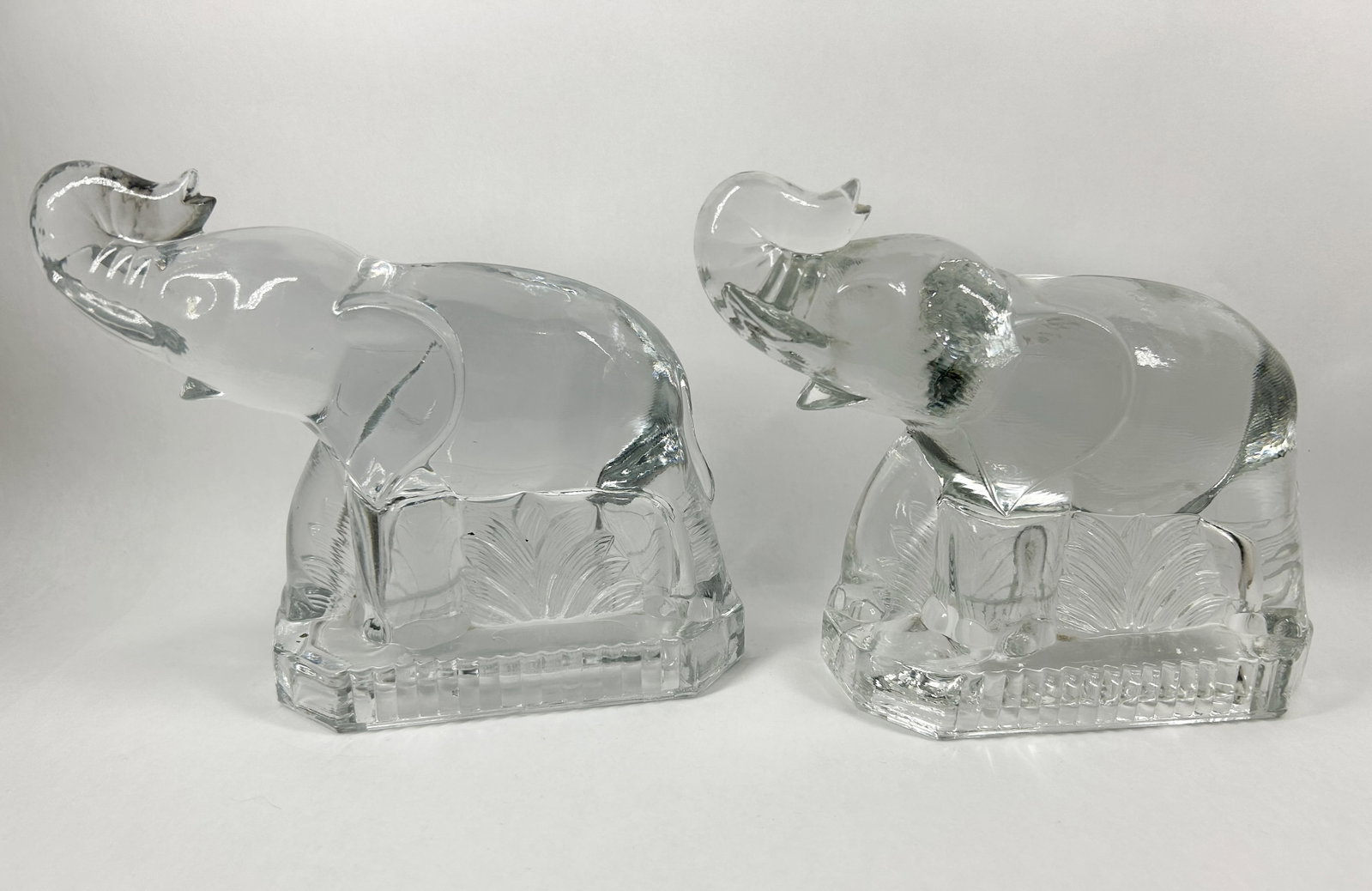 HEISEY BY IMPERIAL GLASS ELEPHANT BOOKENDS (1 of 4)