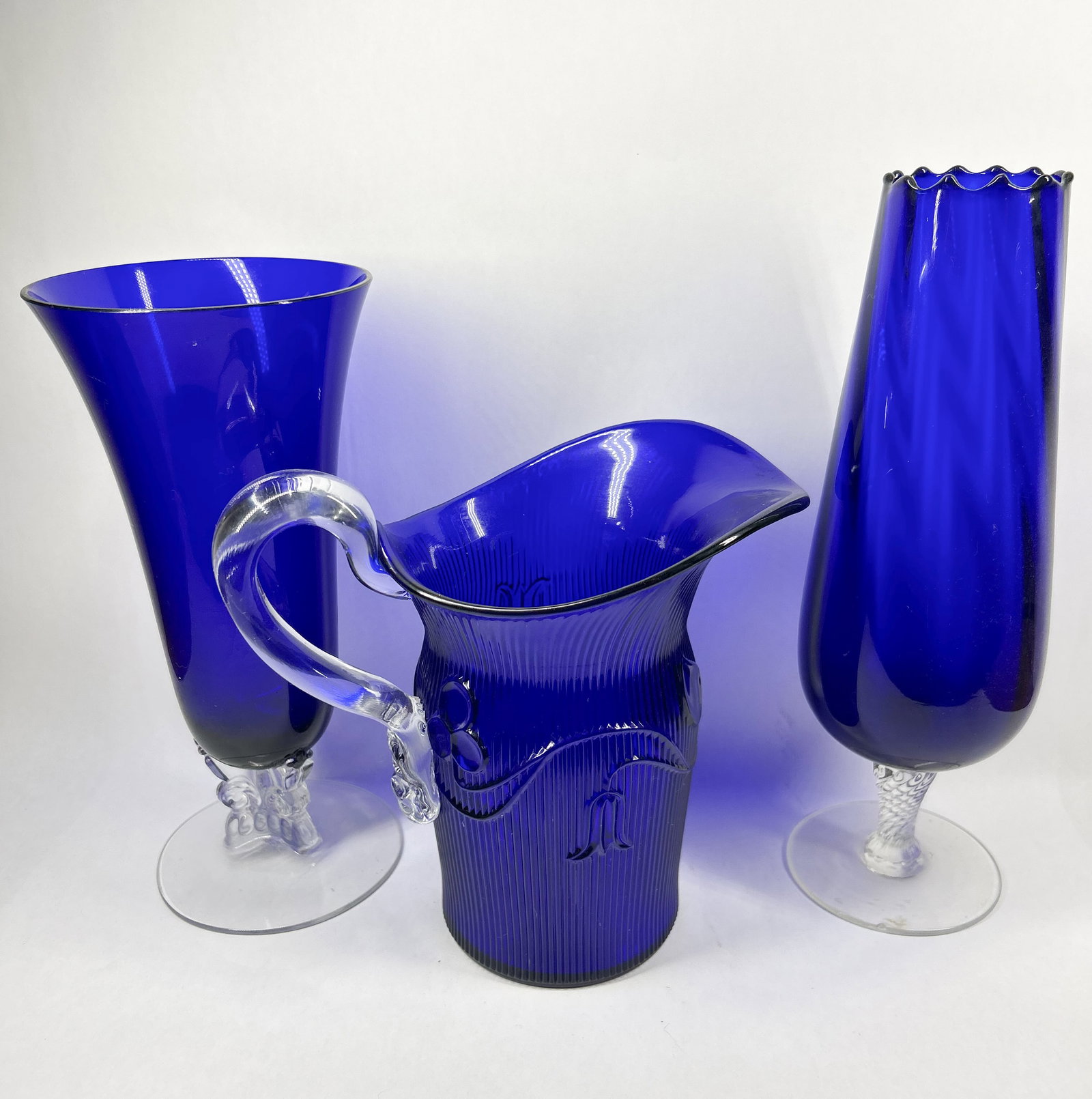 TRIO OF COBALT AND CLEAR ART GLASS, 20TH CENTURY (1 of 2)
