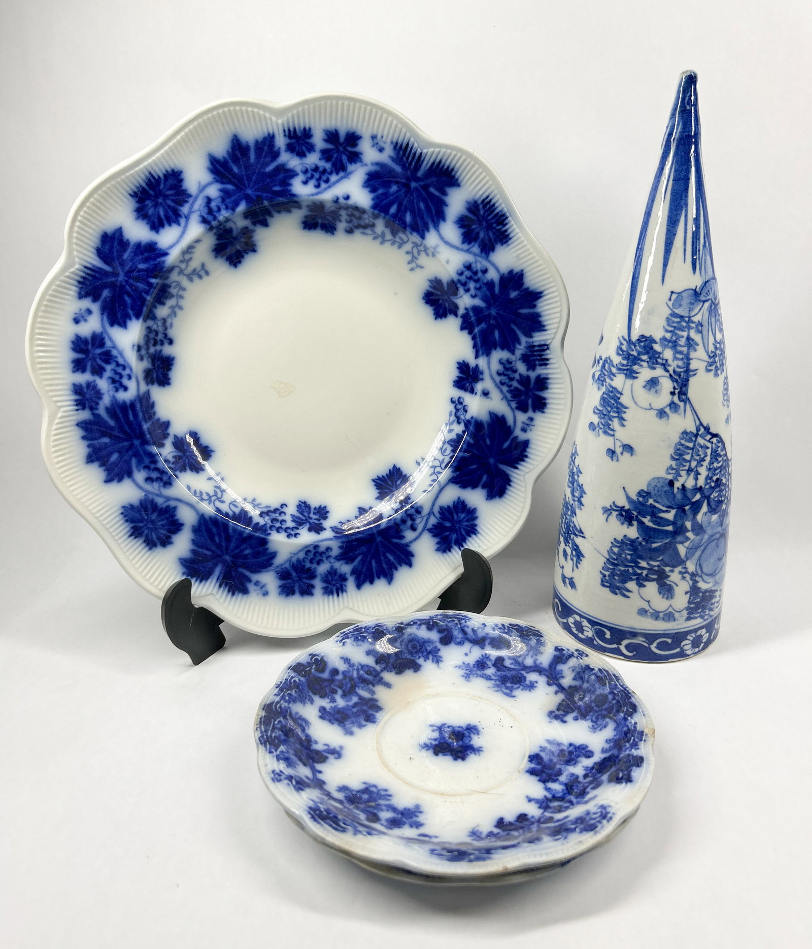 FLOW BLUE CERAMIC TABLEWARE TRIO (1 of 2)
