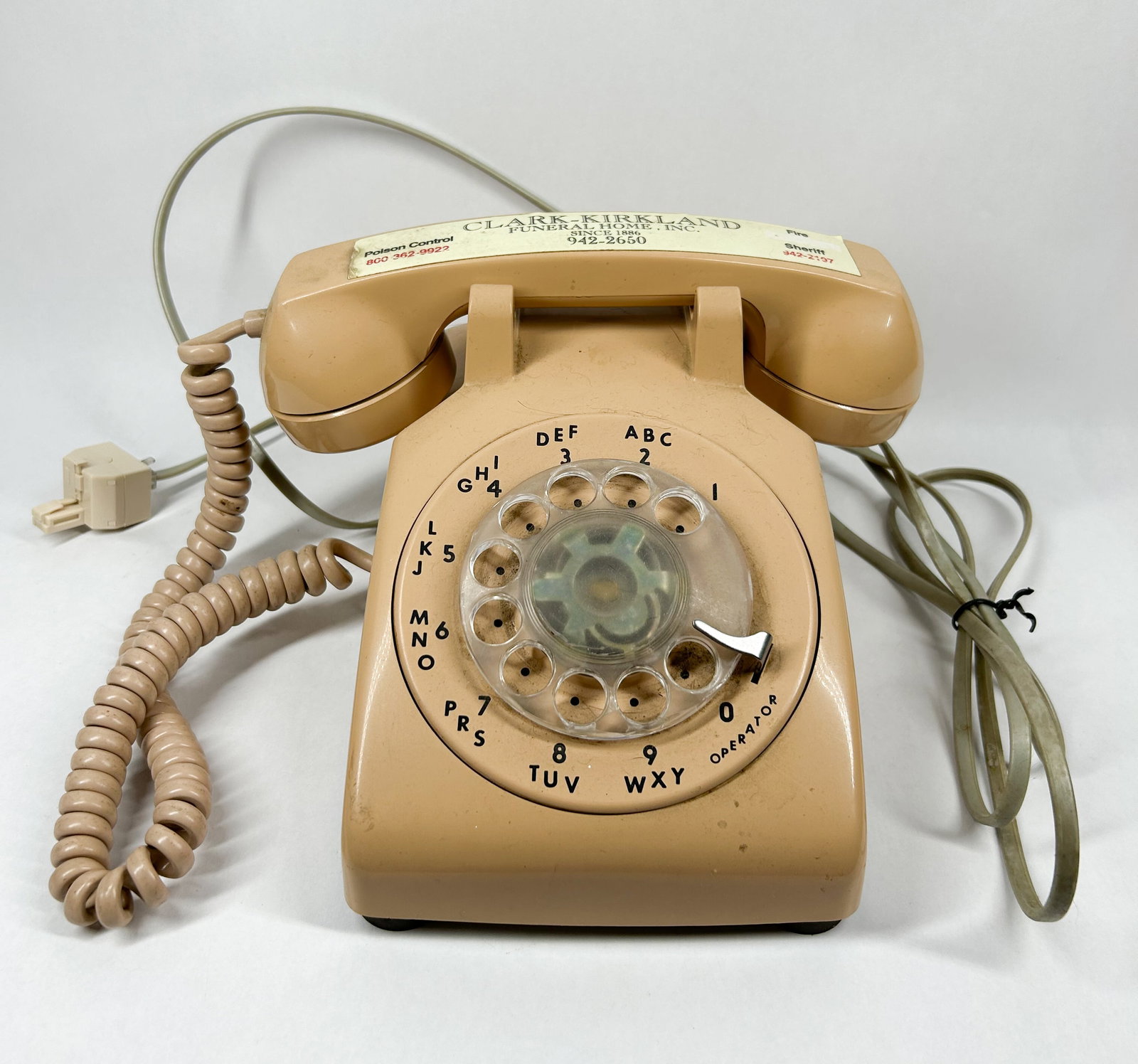 BEIGE PLASTIC ROTARY DESK TELEPHONE (1 of 2)