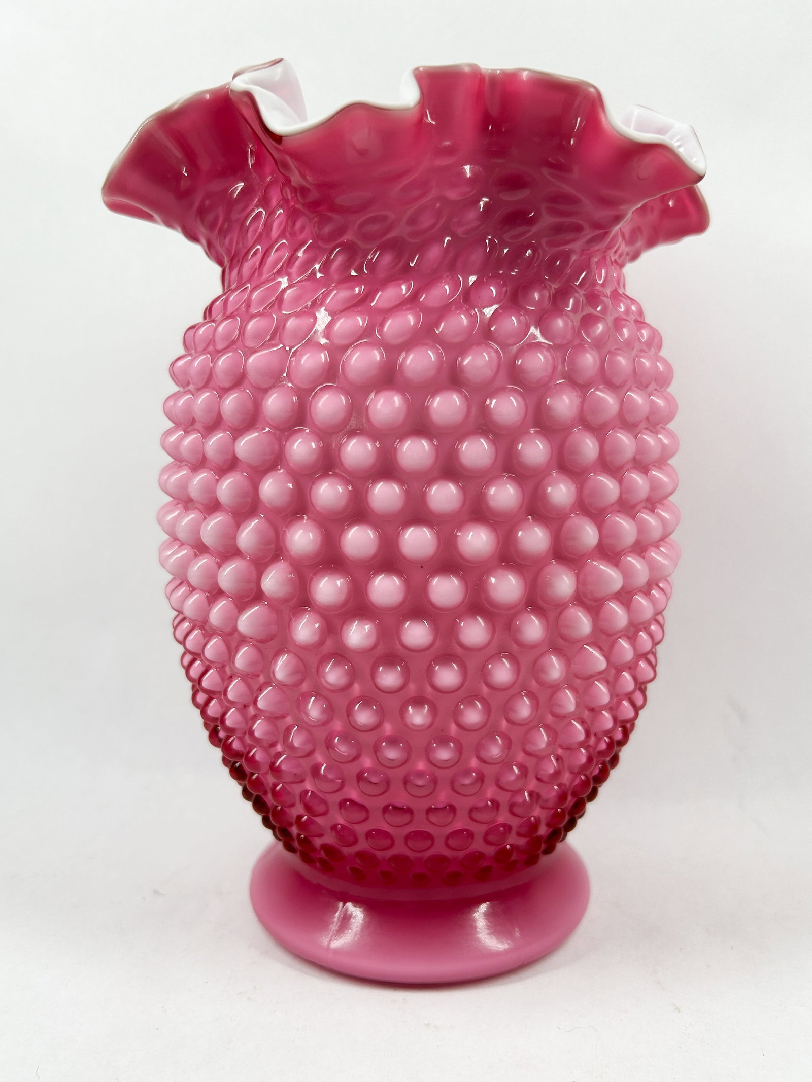FENTON CRANBERRY OPALESCENT HOBNAIL GLASS VASE (1 of 2)